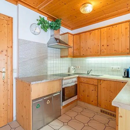 Spitzegel アパート *