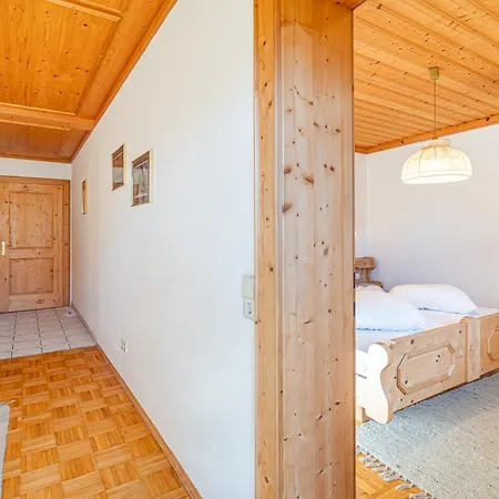 Spitzegel * هيرماجور