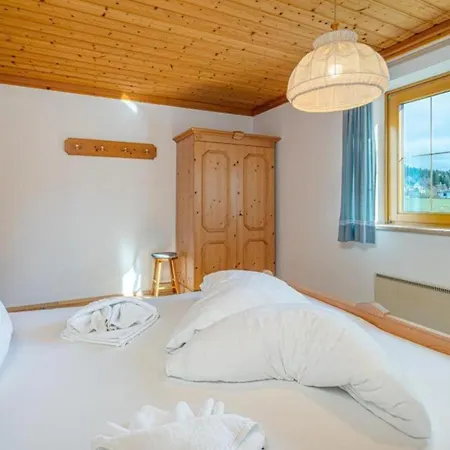 Spitzegel Apartment